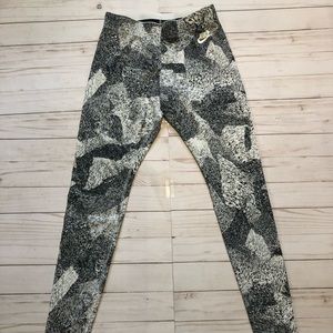 Adorable Nike leggings
